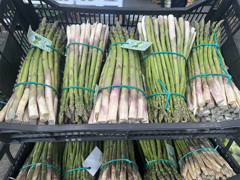 Asparagi verdi in mazzi della provincia di Torino 6,50 € al chilo